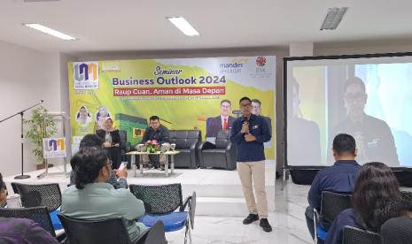 Universitas Nusa Mandiri (UNM) sebagai Kampus Digital Bisnis menghadirkan kegiatan Seminar Business Outlook 2024.