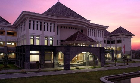 Universitas Teknologi Yogyakarta