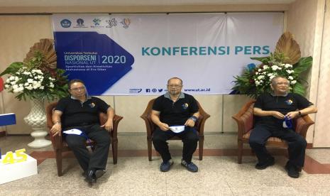 Universitas Terbuka (UT) kembali menggelar agenda tahunan yakni kegiatan Diskusi, Pekan Olah Raga, dan Seni (Disporseni) Nasional. Berbeda dengan tahun sebelumnya, Disporseni Nasional tahun 2020 dilakukan secara daring dengan memanfaatkan beragam media Teknologi Komunikasi dan Informasi (TIK)