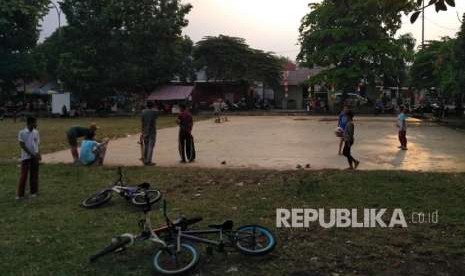 Untuk melaksanakan program pembangunan 63 taman di 63 kelurahan, Dinas Lingkungan Hidup dan Kebersihan (DLHK) Kota Depok, salah satunya berencana akan membangun taman di Lapangan Sepak Bola Jalan Jawa menjadi Taman Kelurahan Beji.