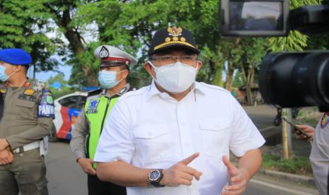 Untuk mencegah Covid-19 saat Idul Adha 1442 yakni Bupati Dodi Reza bersama Kemenag Muba dan MUI Muba mengeluarkan seruan bersama penyelenggaraan Sholat Idul Adha 1442 H di Kabupaten Muba di tengah Pandemi Covid-19. 