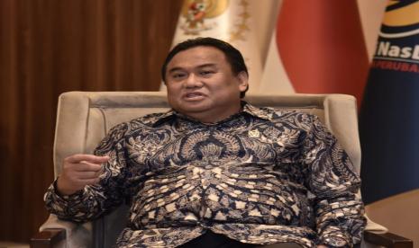 Wakil Ketua DPR RI Koordinator Bidang Industri dan Pembangunan (Koribang) Rachmat Gobel mengatakan industri mebel dan kerajinan memiliki dampak positif dan berperan besar pada penyerapan tenaga kerja dan lingkungan di Indonesia.