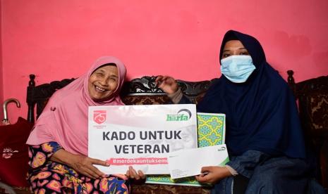 Untuk menumbuhkan rasa kepedulian dan mengingatkan kembali tentang betapa luar biasanya peran para veteran, LAZ Harapan Dhuafa merayakan 75 tahun kemerdekaan dengan memberikan Kado Kemerdekaan untuk para veteran.