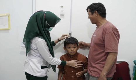 Untuk pelayanan kesehatan, masyarakat Lampung Timur lebih memilih rumah sakit wakaf Dompet Dhuafa, yakni RS AKA Medika Sribhawono yang lokasinya lebih dekat dengan pemukiman warga.