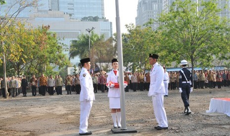 Upacara bendera yang digelar Artha Graha Grup sambut HUT RI