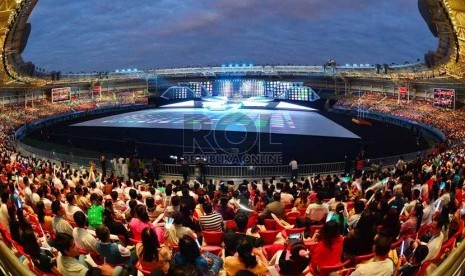 Upacara pembukaan SEA Games ke-27 di Wunna Theikdi Sport Stadium, Naypyitaw, Myanmar, Rabu (11/12).  (Republika/Edwin Dwi Putranto)