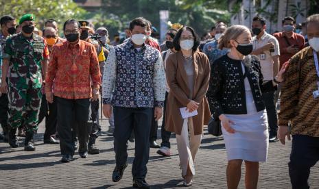 Upacara pengibaran bendera Merah Putih dan bendera Perserikatan Bangsa-Bangsa (PBB) di Bali pada Ahad (22/5), menjadi penanda perhelatan Global Platform for Disaster Risk Reduction (GPDRR) ke-7. Prosesi itu dihadiri Utusan Khusus Sekretaris Jenderal PBB untuk Pengurangan Risiko Bencana sekaligus Ketua UNDRR Mami Mizutori dan Kepala Badan Nasional Penanggulangan Bencana (BNPB) Letjen TNI Suhariyanto sekaligus Wakil Ketua I Panitia Nasional GPDRR di Nusa Dua, Provinsi Bali. Acara GPDRR 2022 membahas tentang mitigasi bencana dunia akibat pandemi Covid-19.