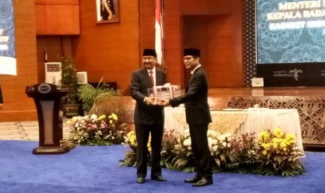 Upacara sertijab Menteri Pariwisata Kabinet Kerja Periode 2014-2019 Arief Yahya kepada Menteri Pariwisata dan Ekonomi Kreatif/Kepala Badan Pariwisata dan Ekonomi Kreatif Wishnutama Kusbandio Kabinet Indonesia Maju periode 2019-2024  di Kementerian Pariwisata, Jakarta, Rabu (23/10.