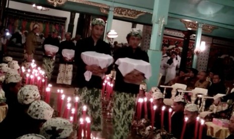 Upacara tradisional 'Panjang Jimat' di Cirebon