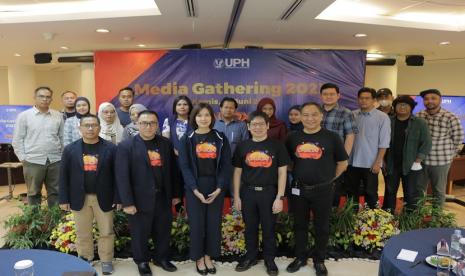 UPH menggelar acara UNBOX! UPH di Kampus Lippo Village, Tangerang, pada 22-24 Juni 2023. Bersamaan dengan kegiatan tersebut, UPH turut mengadakan acara Media Gathering pada Kamis, 22 Juni 2023.