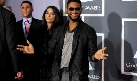 Usher ketika hadir dalam penyelenggaraan Grammy Awards ke 53, 13 Februari 2011 di Los Angeles