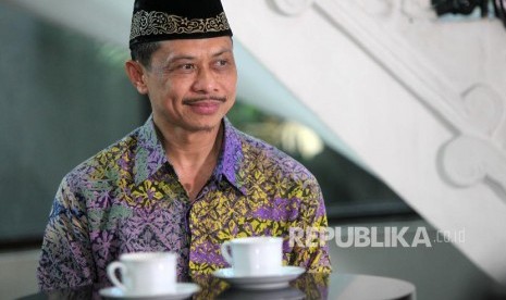 Ustadz Imam Shamsi Ali menyatakan terdapat 5 kemungkinan penyebab iri dengki pada diri manusia.