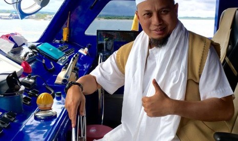 Ustadz Muhammad Arifin Ilham