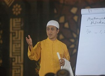 Ustadz Yusuf Mansur