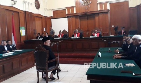 Ustaz Alfian Tanjung divonis dua tahun hukuman pidana dalam sidang putusan di Pengadilan Negeri Surabaya (Ilustrasi)