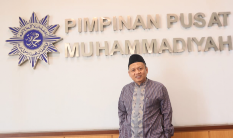 Ustadz Fathurrahman Kamal. Ketua Majelis Tabligh PP Muhammadiyah, Fathurrahman Kamal, mengingatkan elite politik agar mempunyai sensitivitas terhadap umat Islam.