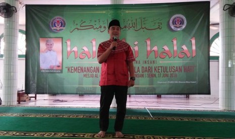 Ustaz Hilman Fauzi memberikan tausiyah.