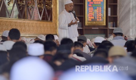 Ustaz M Arifin Ilham 