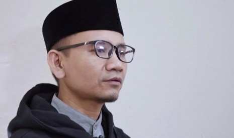 Ustaz Oni Sahroni