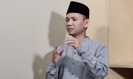 Ustaz Oni Sahroni