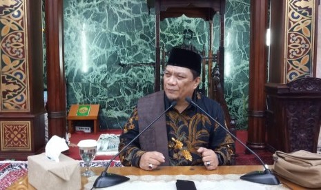 Ustaz Yahya Waloni mengisi silaturahim sekaligus tarhib Ramadhan yang diadakan oleh Paguyuban Mualaf Masjid Agung Sunda Kelapa.