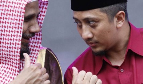 Ustaz Yusuf Mansur dan Sekretaris Jendral Liga Internasional Tahfidz Qur’an, Syaikh Abdullah Ibn Ali Basfar.