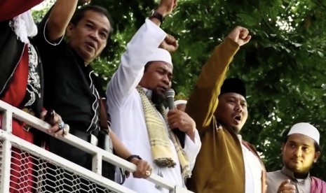 Ustaz Zulkifli Muhammad Ali (Kedua dari kanan)