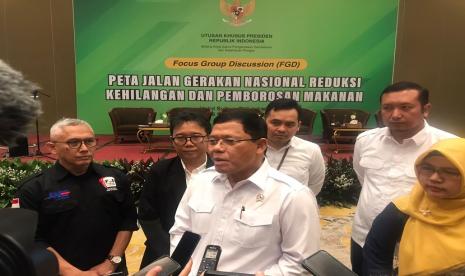 Utusan Khusus Presiden (UKP) RI Bidang Kerja Sama Pengentasan Kemiskinan dan Ketahanan Pangan Muhamad Mardiono menginisiasi Gerakan Nasional Pengurangan Food Loss dan Food Waste (FLW) di Indonesia.