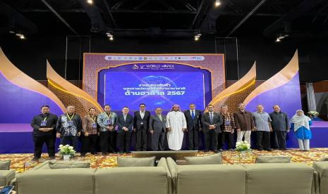 Utusan UNIDA Gontor mengikuti World HAPEX 2024 di Thailand.