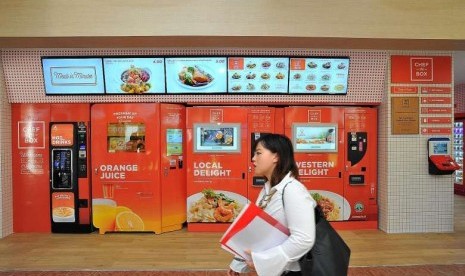 VendCafe, tempat yang menjajakan makanan langsung dari vending machine di Singapura.