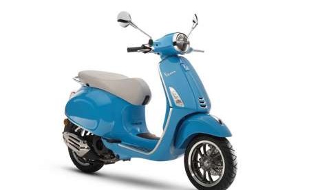 Vespa Primavera edisi 50 th anniversary. 