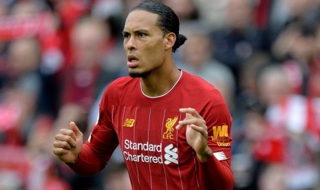 Bek Liverpool, Virgil van Dijk 