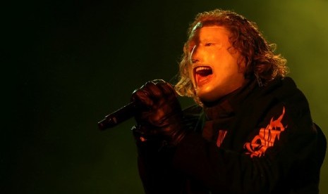 Vokalis Slipknot, Corey Taylor saat tampil di Download Festival 2019.