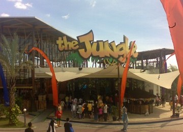 Wahana rekreasi air The Jungle.