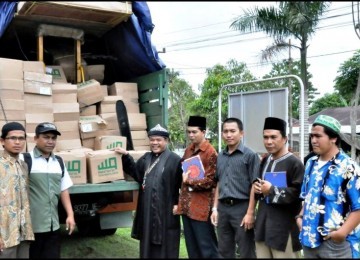 Wakaf Al-Qur'an untuk warga Muslim Gunung Sitoli, Pulau Nias.