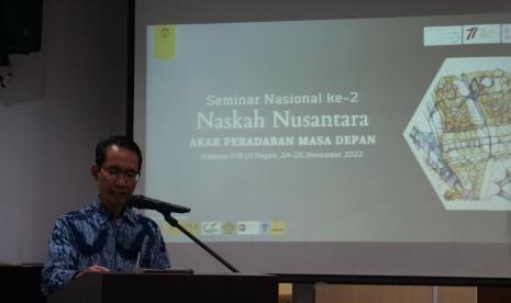 Wakil Dekan I FIB UI, Dr. Untung Yuwono,  saat memberikan paparannya dalam pembukaan Seminar Nasional ke-2 Pernaskahan Nusantara yang mengangkat tema “Naskah Nusantara: Akar Peradaban Masa Depan