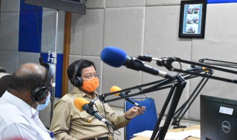 Wakil Gubernur Abdul Fatah saat talkshow di Studio B