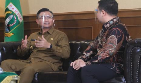  Wakil Gubernur Banten Andika Hazrumy mengatakan penerapan protokol kesehatan Covid-19 menjadi kunci keberhasilan penyelenggaraan Pilkada Serentak 2020. Karena itu, seluruh pemangku kepentingan baik penyelenggara KPU, Bawaslu, Perangkat Daerah Kabupaten/ Kota, TNI, Polri, civil society dan media massa, agar bersama-sama berkomitmen mensosialisasikan penerapan protokol kesehatan kepada masyarakat. 