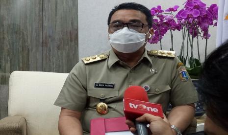 Wakil Gubernur DKI Jakarta Ahmad Riza Patria meminta masyarakat untuk menunggu hasil pemeriksaan yang sedang dilakukan oleh pihak kepolisian mengenai kasus suntikan dosis vaksin COVID-19 yang diduga kosong. Video kasus suntikan yang diduga kosong itu viral di media sosial. (Foto: Ahmad Riza Patria)