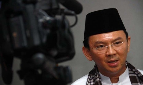 Wakil Gubernur DKI Jakarta Basuki Tjahaja Purnama melaksanakan tugas di Balai Kota, Jakarta, Jumat (16/5).