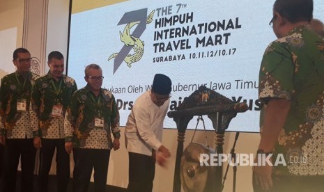 Wakil Gubernur Jatim Saifullah Yusuf membuka acara Himpuh International Travel Mart di Hotel JW Marriot Surabaya, Selasa (10/10) 