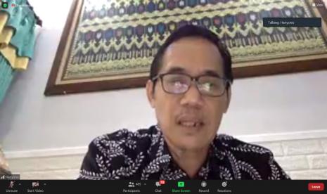 Wakil Ketua Badan Pembinaan Ideologi Pancasila (BPIP) Prof Hariyono ketika memberi sambutan dalam seminar nasional bertajuk 