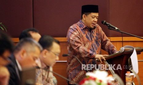  Wakil Ketua Dewan Perwakilan Rakyat Fahri Hamzah saat menjadi keynote speech dalam diskusi publik bertajuk 