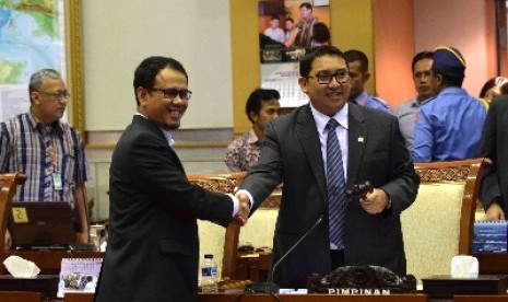 Wakil Ketua DPR, Fadli Zon (kanan).