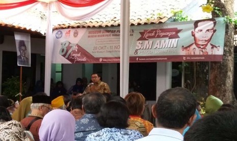 Wakil Ketua DPR Fadli Zon memberikan sambutan pada pembukaan Pameran Kiprah Perjuangan MR SM Amin dan Pemuda Sumatera di Museum Sumpah Pemuda Jakarta, Rabu (28/10). Fadli Zon menyatakan setuju SM Amin digelari Pahlawan Nasional.