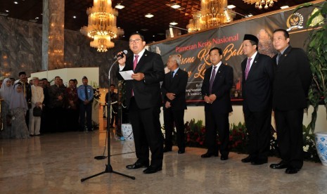 Wakil Ketua DPR Fadli Zon saat memberikan sambutan pada Pameran dan Bursa Keris Nasional, bertajuk “Pesona Keris Bali dan Lombok”, di Gedung Nusantara DPR, Senayan, Jakarta, dari 15 hingga 17 Maret 2017. 