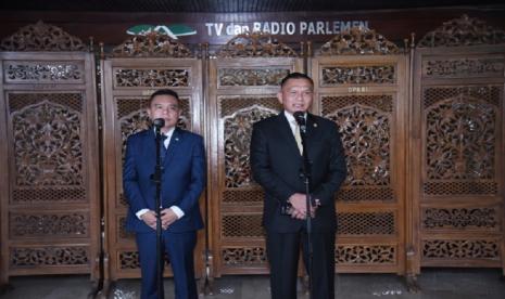 Wakil Ketua DPR RI Lodewijk F. Paulus mengatakan bahwa DPR RI telah menyelesaikan rapat paripurna yang telah berlangsung di ruang rapat paripurna, Gedung Nusantara II pada Selasa, (7/2/2023).