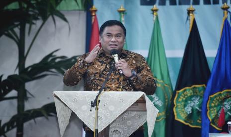 Wakil Ketua DPR RI, Rachmat Gobel menyampaikan rasa duka cita yang mendalam atas wafatnya Shinzo Abe.