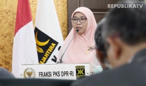 Wakil Ketua Fraksi PKS DPR RI, Netty Prasetyani meminta Presiden melaksanakan putusan MA yang membatalkan kenaikan premi BPJS