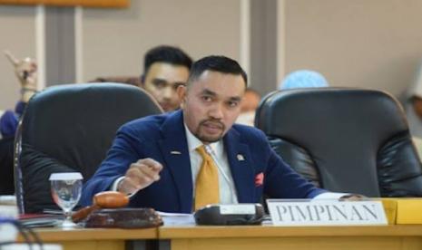 Politikus Nasdem Ahmad Sahroni ingatkan tak ada lagi cawe-cawe jelang Pilpres 2024.